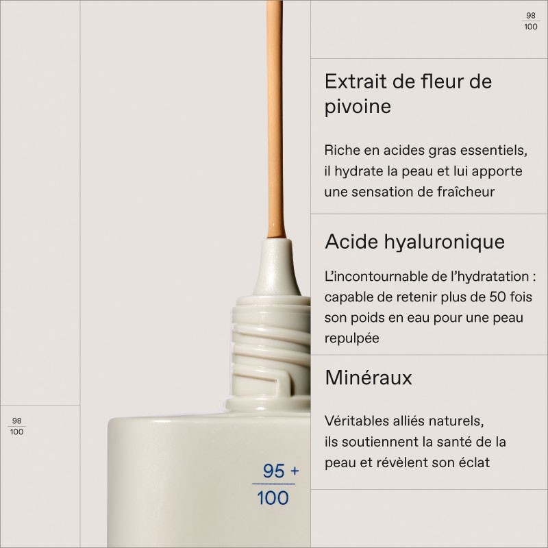 Natural Radiance Fond de Teint 03 Tan